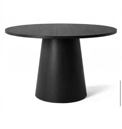 Round to Oval Extendable Dining Table