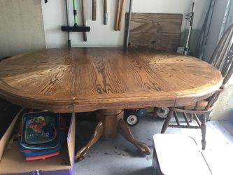Dining room table