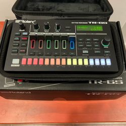 Roland TR-6S Drum Machine with case