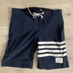 THOM BROWNE BOARD SHORT IN PRINTED 4BAR BRUSHED FINISH SWIM TECH