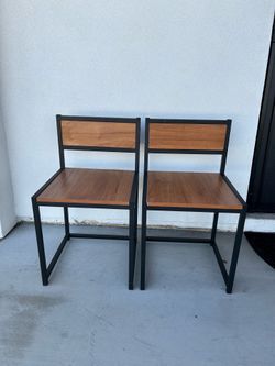 2 chairs