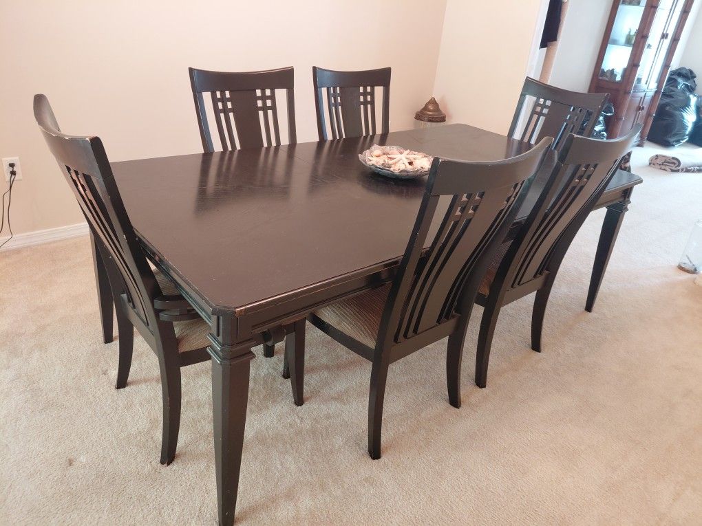 Dining Room Table 6 Seat