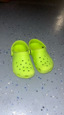 Kids crocs c7