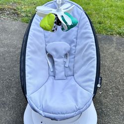 mamaRoo multi-motion baby swing Grey