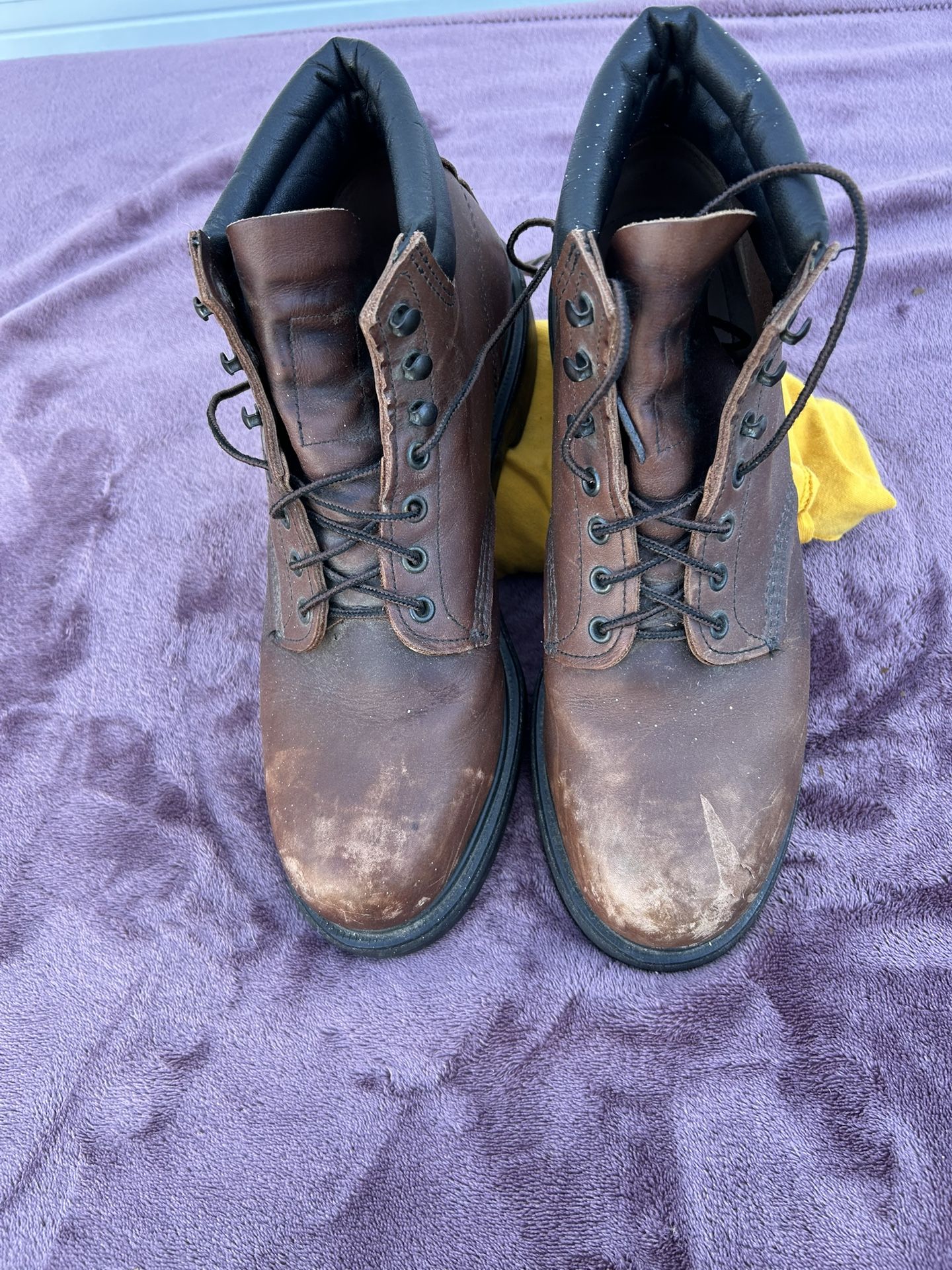 Red wing work boots size 11
