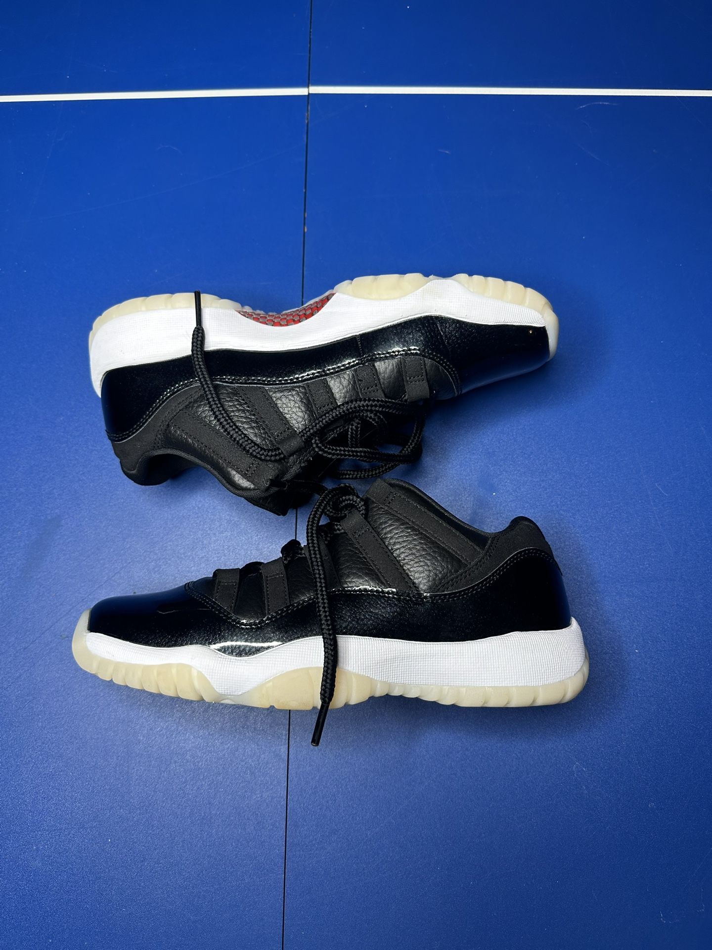 JORDAN 11 LOW 72-10 Sz 6.5Y VNDS/NO BOX