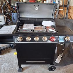 New Damage BBQ GRILL OVER 500 IN STORE