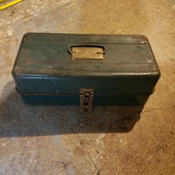 vintage tackle box (liberty  New York)