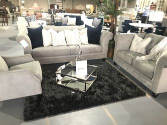 Brand New tufted sofa and loveseat