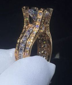 Wedding ring/engagement ring