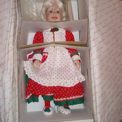 COLLECTIBLE MRS CLAUSE PORCELAIN DOLL NEW IN BOX 
$20
Pick up McKinney