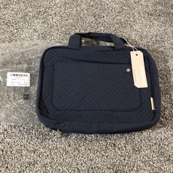Bagsmart Navy Quilted Toiletry Bag - NEW.
