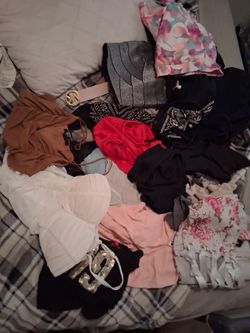 Women's clothes lot