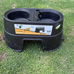 Free Pet Feeder