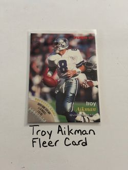 Troy Aikman Dallas Cowboys Hall of Fame QB Fleer Card.