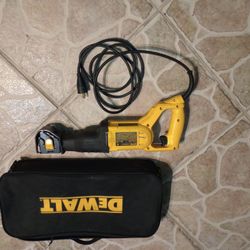 DeWalt Saw 