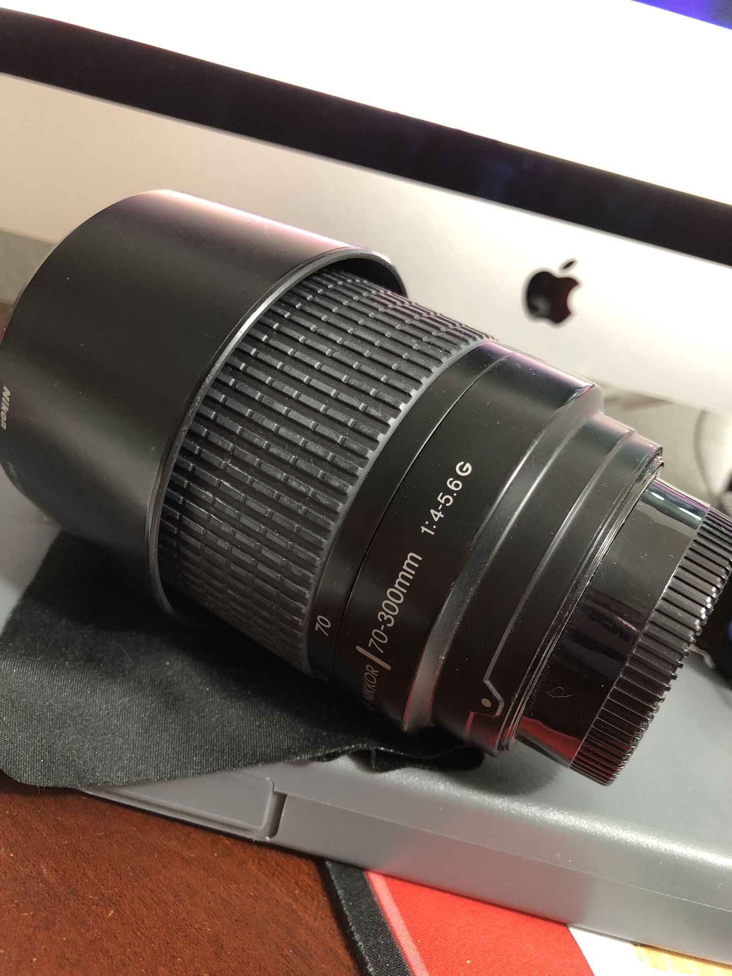 Nikon Nikkor Lenses 70-300 mm 1:4-5.6 G