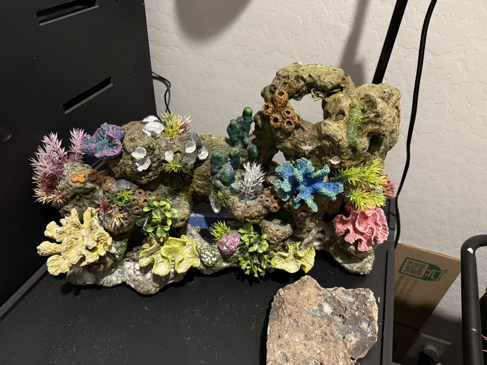 Aquarium rocks & bubbler