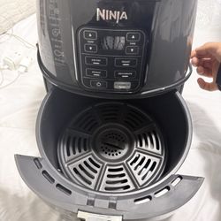 Ninja 4QT Air-fryer 