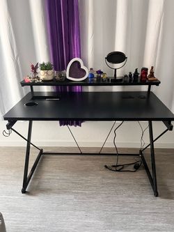 Black Gaming/Work Desk with Monitor Shelf