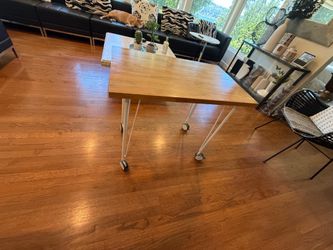 Custom-Built Solid Oak Table/Desk – 20” x 34”