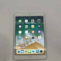 (57) Apple Tablet Model A1490