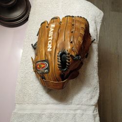 Easton Baseball Glove Natural Series