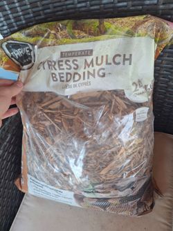 Cypress mulch bedding 24 quart