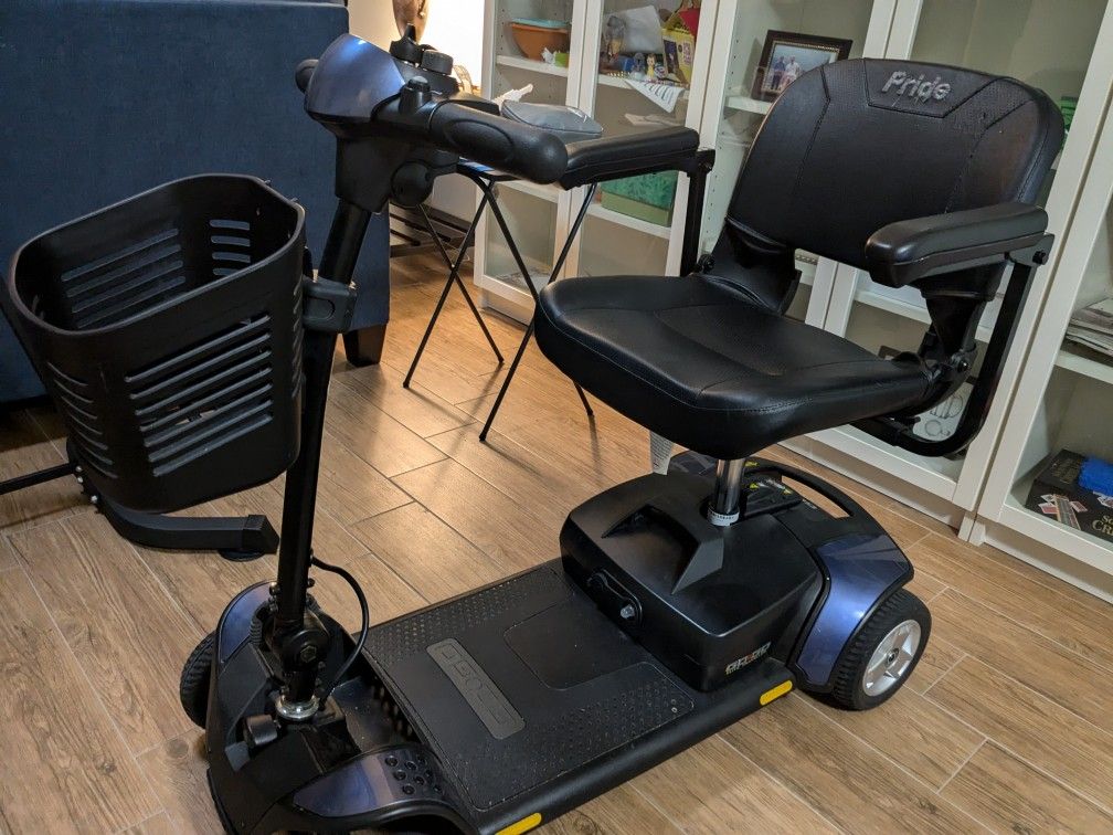 Pride Mobility Go Go 4 Wheel Scooter