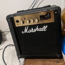 Marshall MG 10 Amplifier