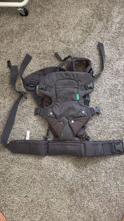 Infantino baby carrier