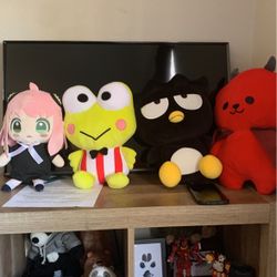 Sanrio Plushie and Other