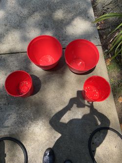 4 Red Plastic Pots