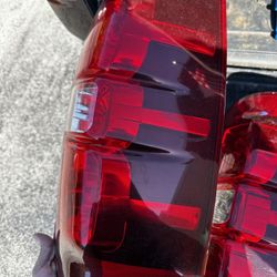 07 Chevy Avalanche Tail Lights Used 40 Each