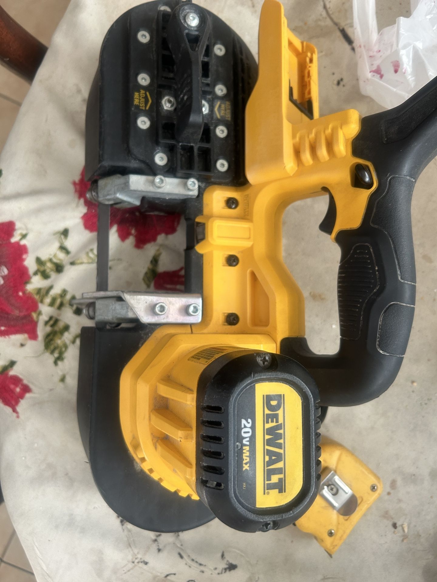 Dcs371 Dewalt Saw 20v Max