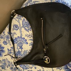 Michael Kors large Hamilton bag for Sale in Concord, NC - OfferUp