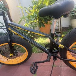 Bicicleta Mongoose 