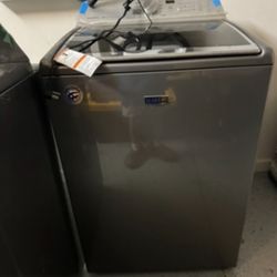 Maytag  Bravos Xl Electric Dryer And Washer Set 