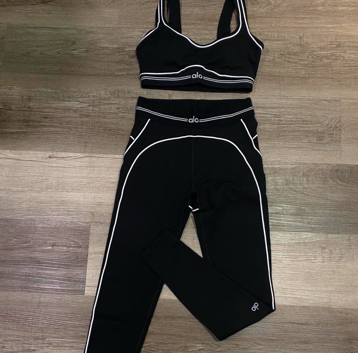 All Black Alo Airlift Set