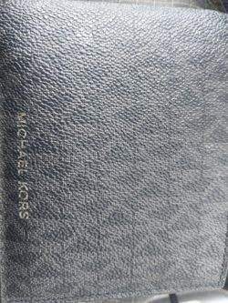 Man's Michael Kors wallet