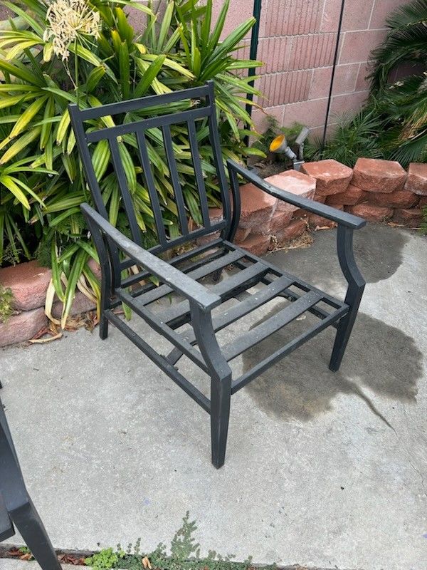 2 Patio Metal Rockers