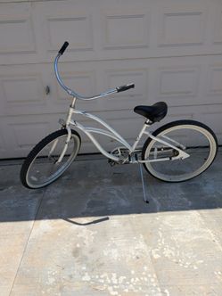 Electra Modern Series Beach Cruiser 26" Bicycle