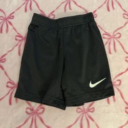 kids nike shorts
