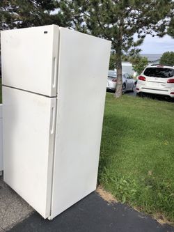 Fridge works perfect needs to go today !!!