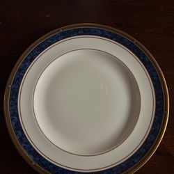 Royal Doulton China Stanwyck Pattern Dinner Plate