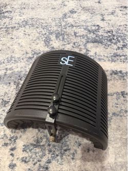 Mic noise cancellation