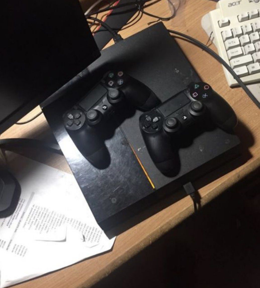 Ps4 1 controller 3 games other controller sold
