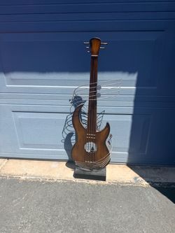Guitar-Shaped Metal Wine Rack Floor Stand