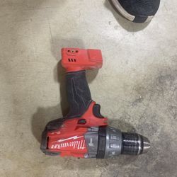 Milwaukee Fuel M18 Hammer Drill / Driver