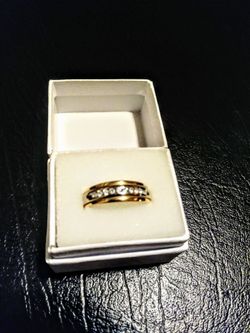 10k solid gold and real diamond wedding ring